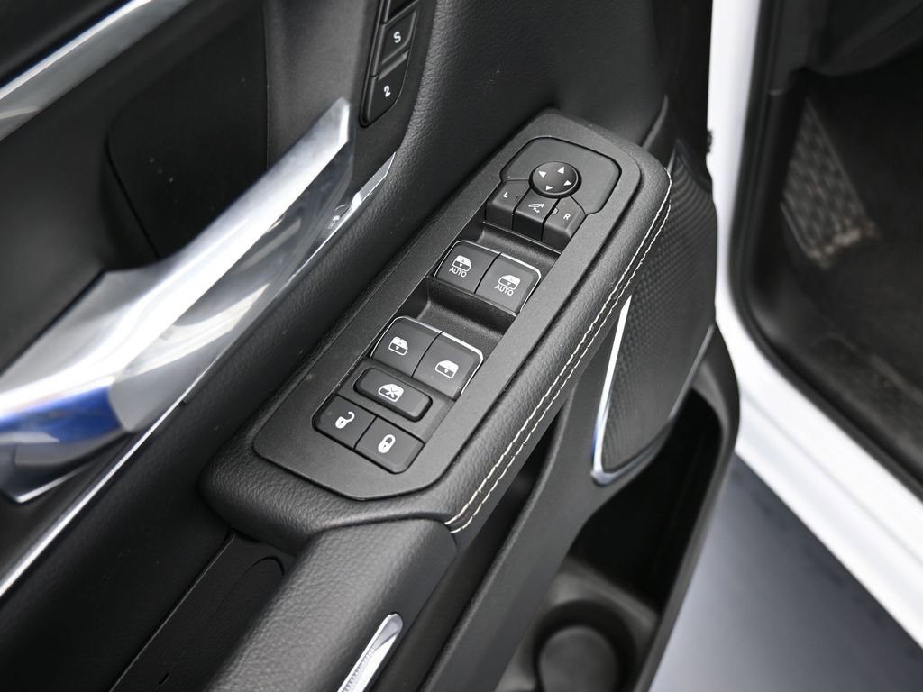 Used 2025 RAM 1500 Laramie image 13