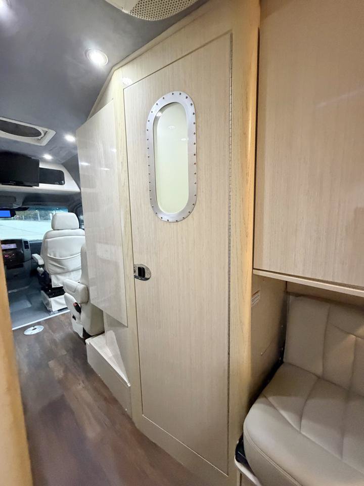 Used 2012 Mercedes-Benz Sprinter 3500 image 77