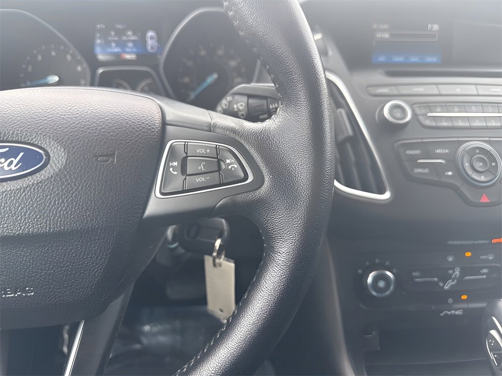 Used 2016 Ford Focus SE w/ Equipment Group 201A image 26