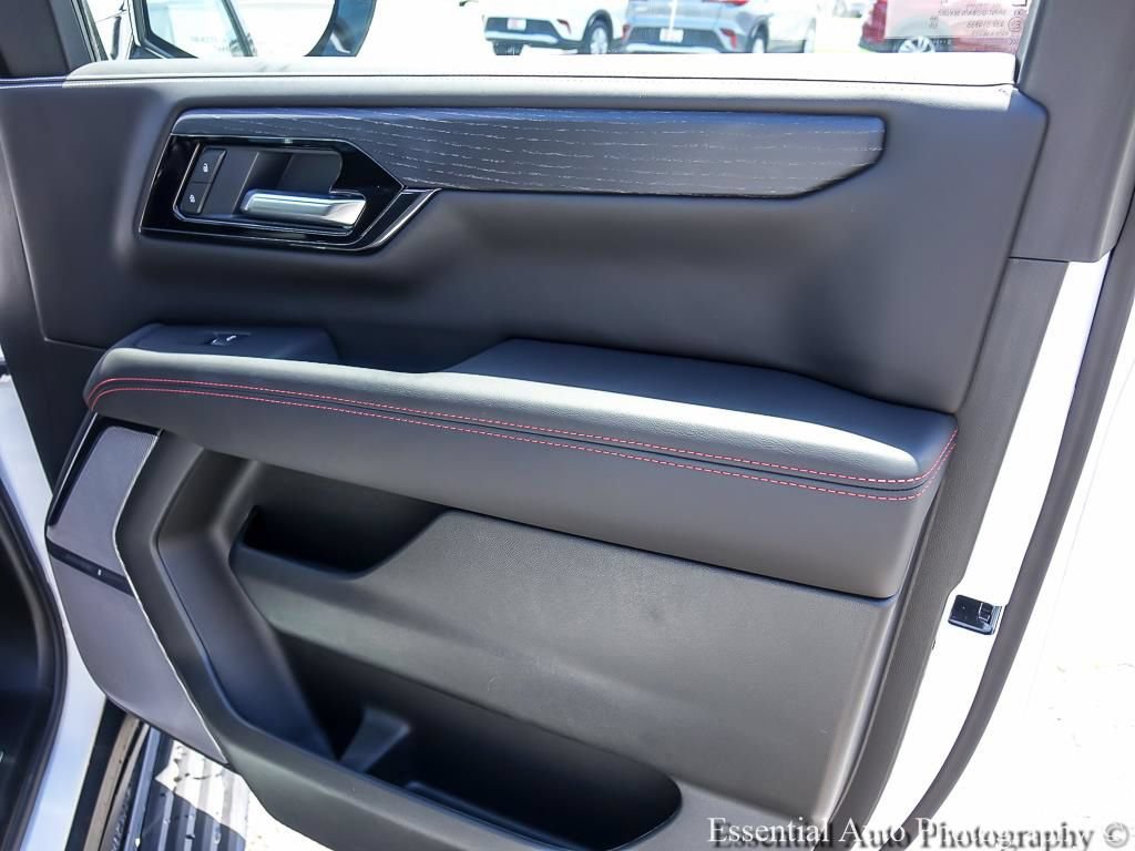 Certified 2026 GMC Yukon AT4 Ultimate AWD/4WD image 32