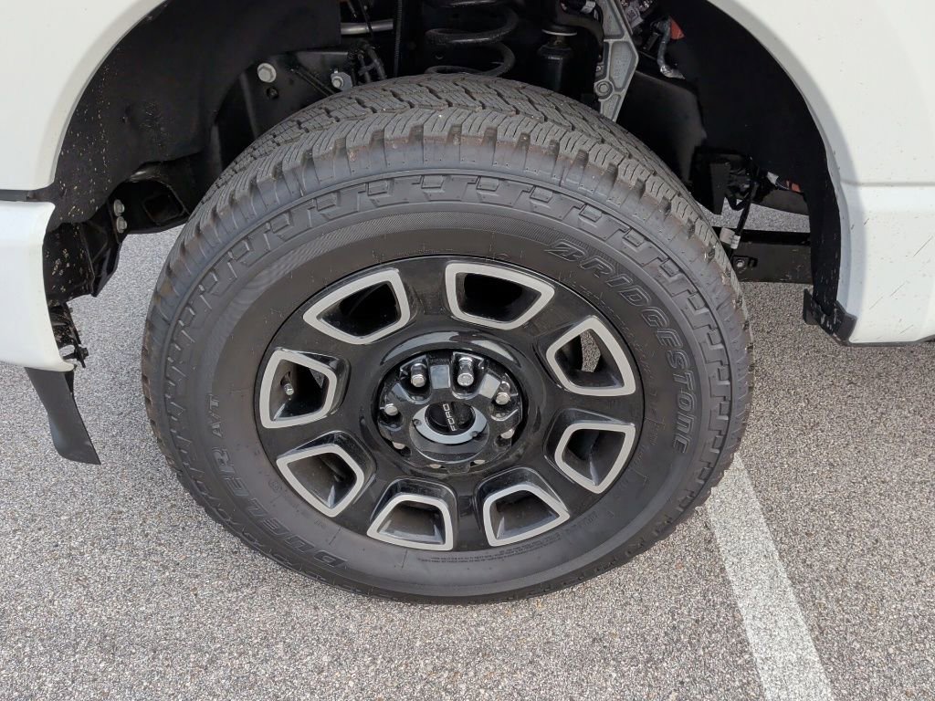 New 2026 Ford F250 Platinum w/ FX4 Off-Road Package image 49