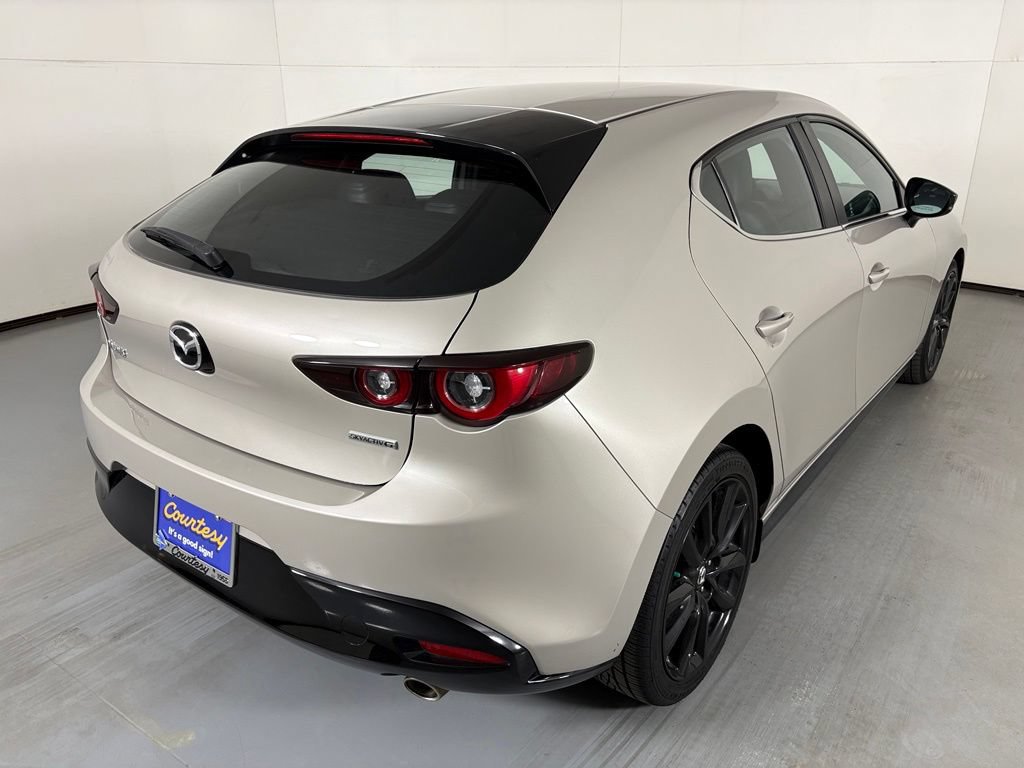 Used 2024 MAZDA MAZDA3 s FWD image 8