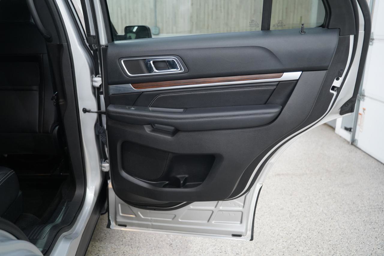 Used 2016 Ford Explorer Limited FWD image 35