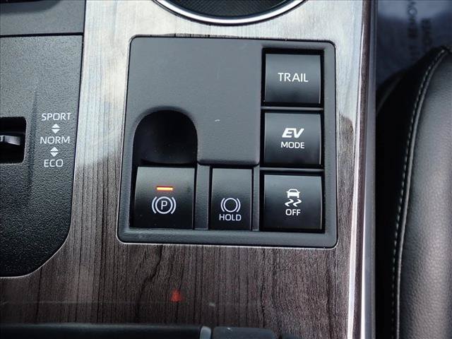 Certified 2026 Toyota Highlander Limited AWD/4WD image 23