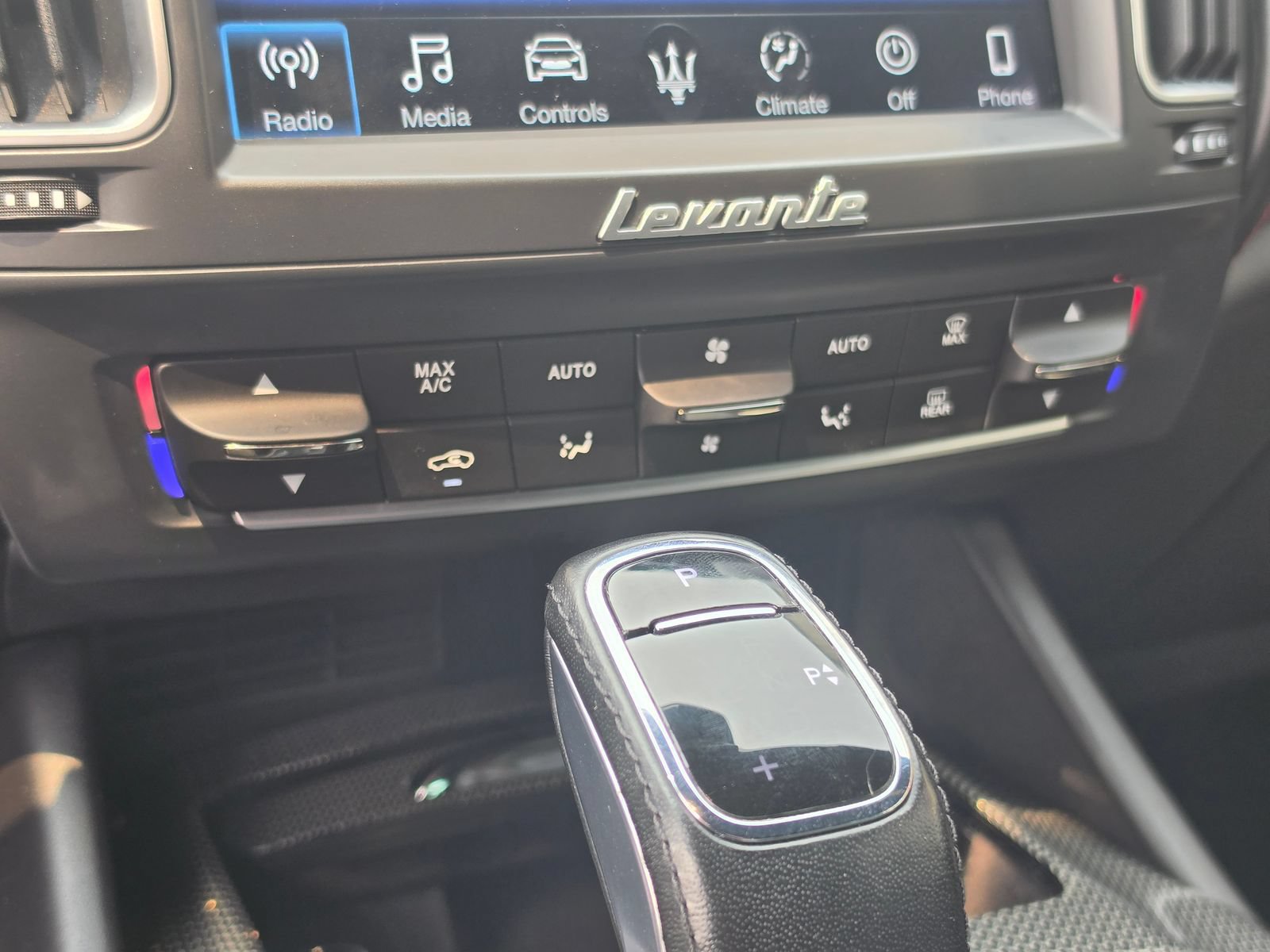 Used 2019 Maserati Levante GTS AWD/4WD image 20