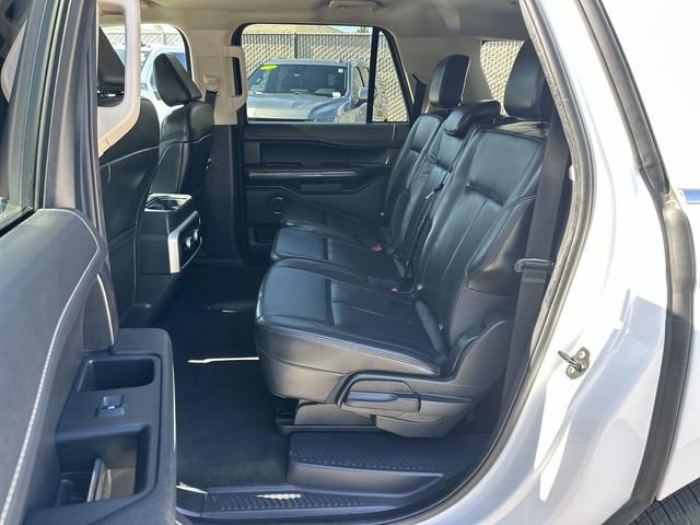 Used 2024 Ford Expedition Max XLT image 24