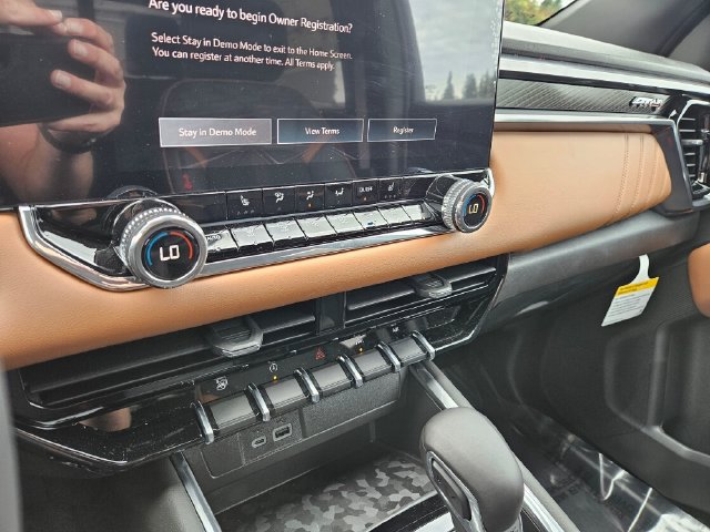New 2026 GMC Canyon AT4 AWD/4WD image 29