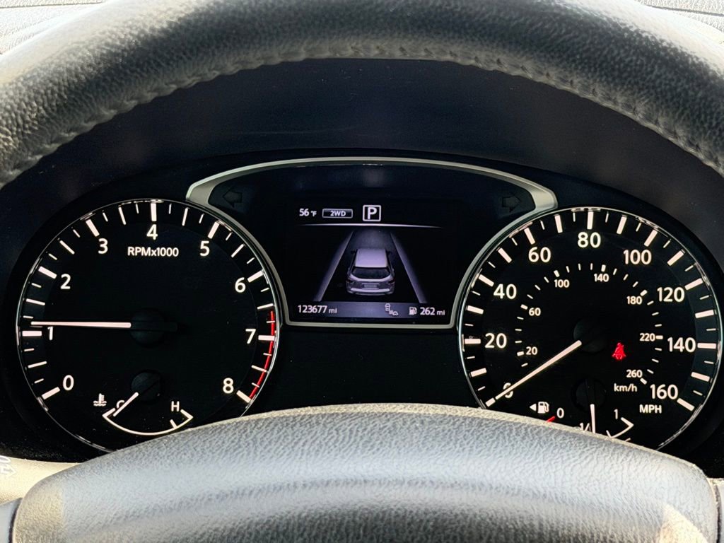 Used 2017 Nissan Pathfinder SL w/ Trailer Tow Package image 22