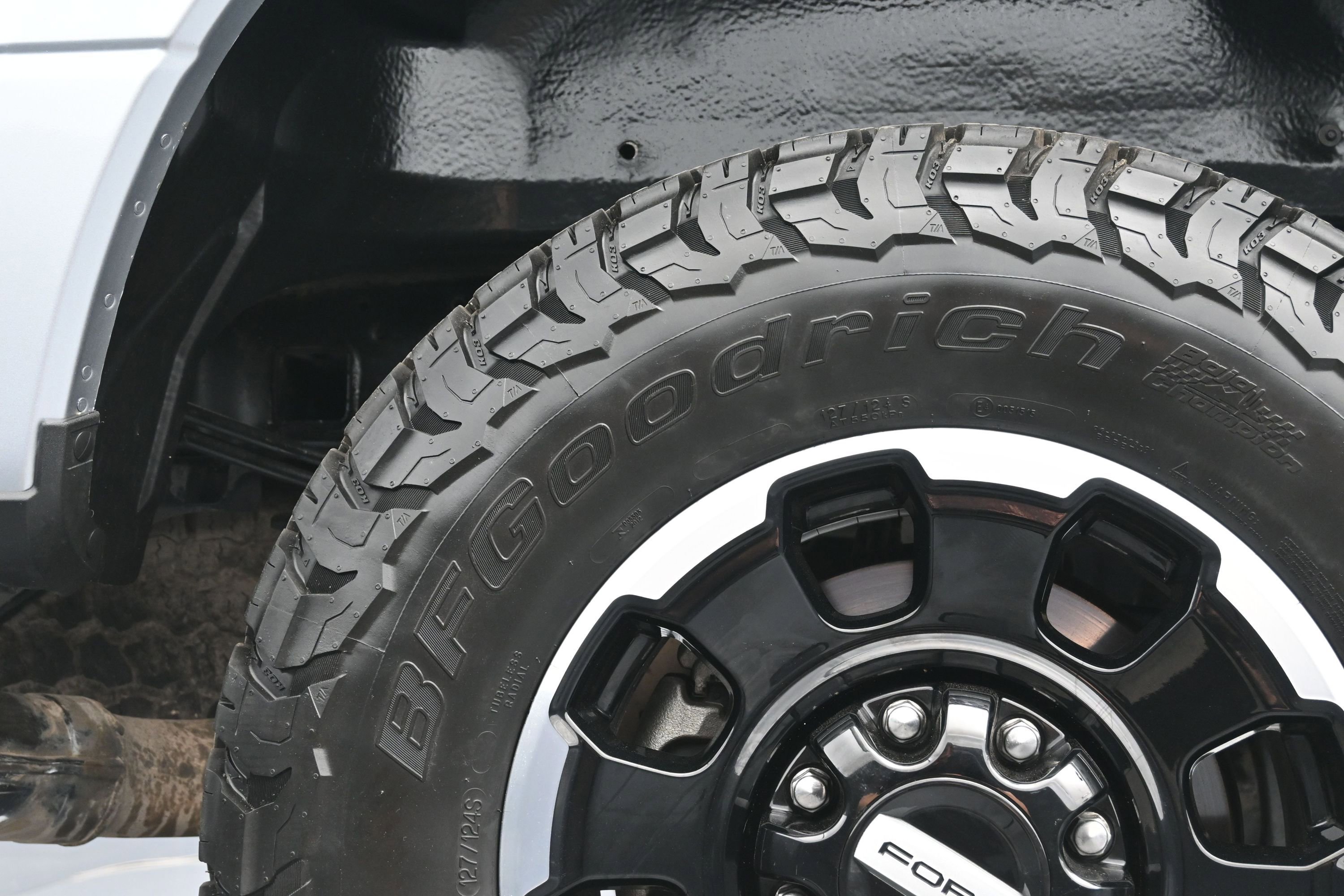 Used 2022 Ford F250 Limited w/ FX4 Off-Road Package AWD/4WD image 42