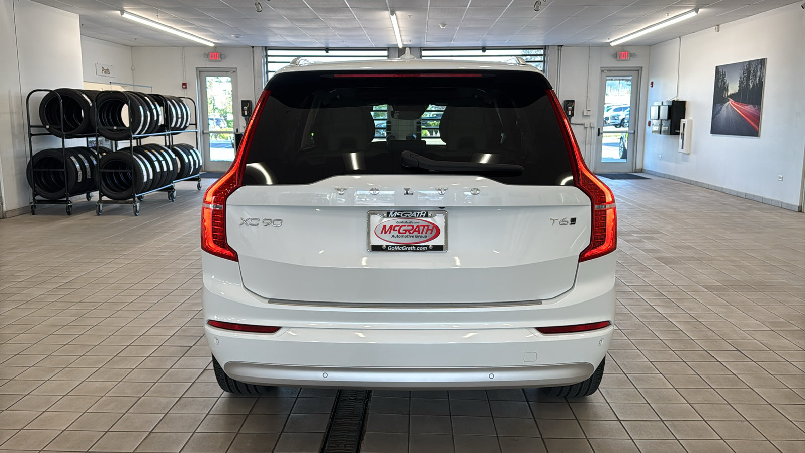 Used 2022 Volvo XC90 T6 Momentum w/ Advanced Package AWD/4WD image 6