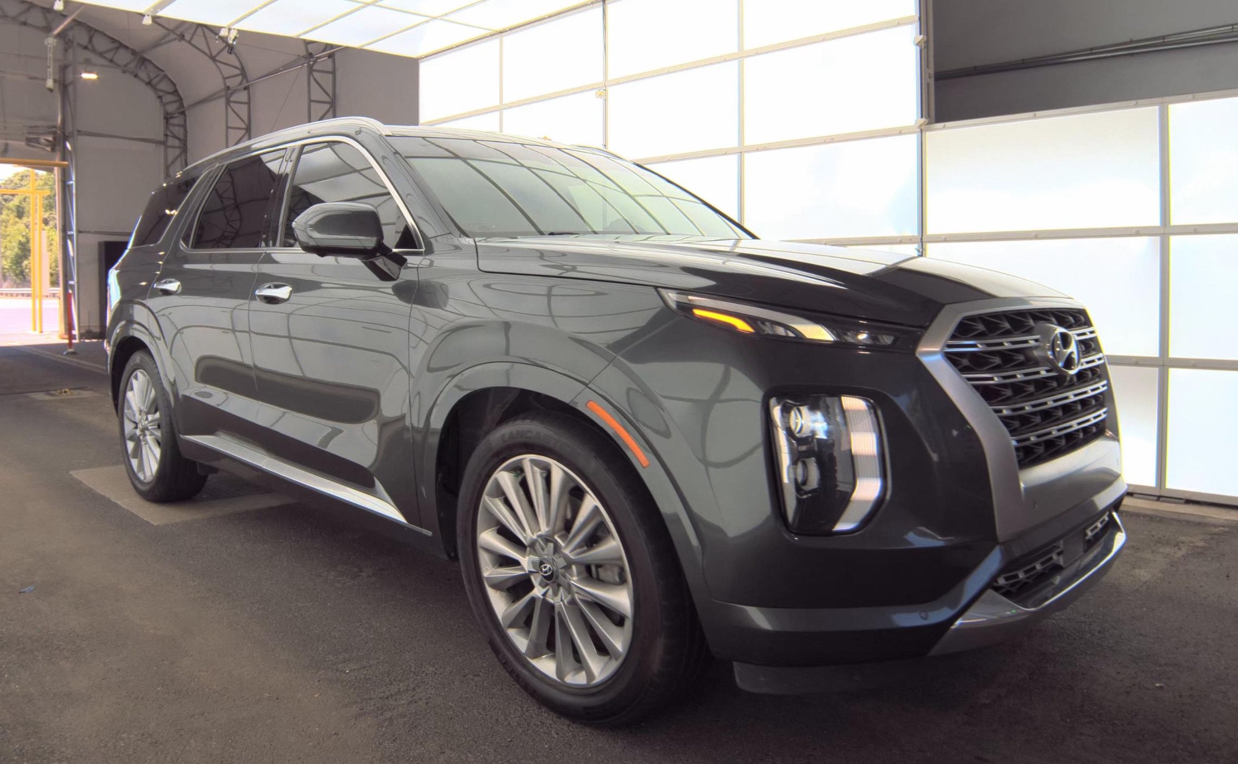 Used 2020 Hyundai Palisade Limited AWD/4WD image 3