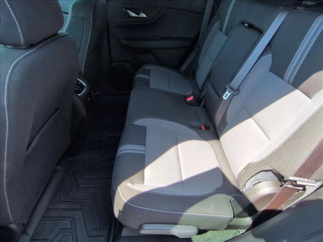 Used 2025 Chevrolet Blazer LT FWD image 18