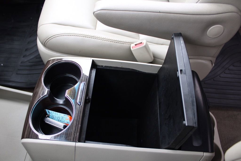 Used 2017 Toyota Sienna XLE Premium image 47