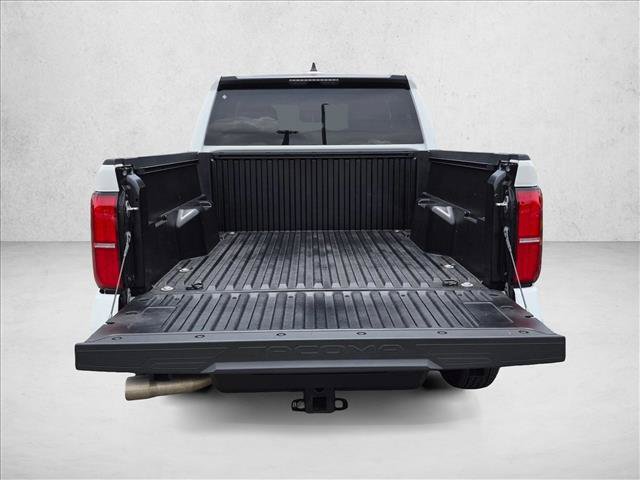 Used 2024 Toyota Tacoma SR5 AWD/4WD image 6