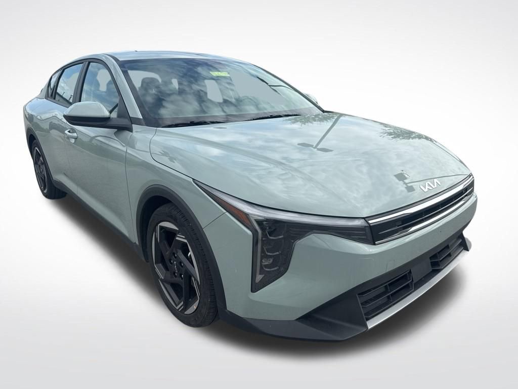 Certified 2025 Kia K4 EX image 1
