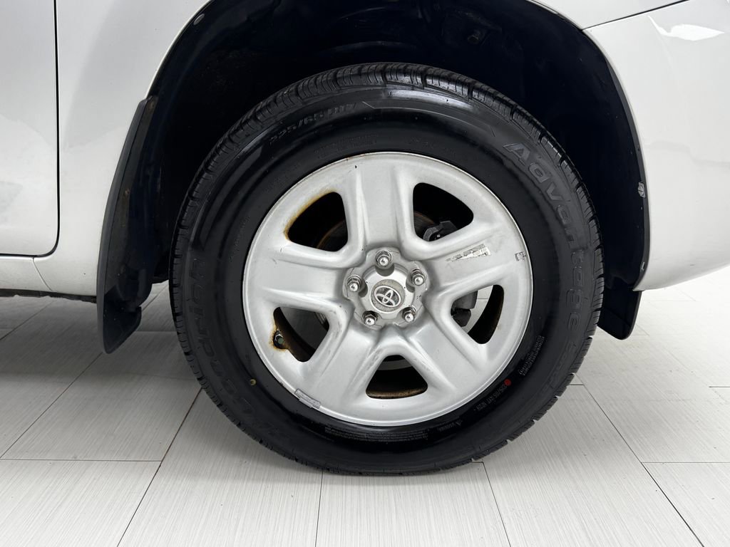 Used 2010 Toyota RAV4 4WD image 40