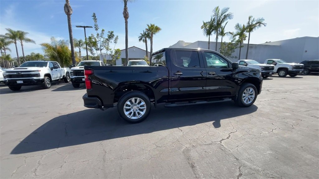 New 2025 Chevrolet Silverado 1500 Custom image 8