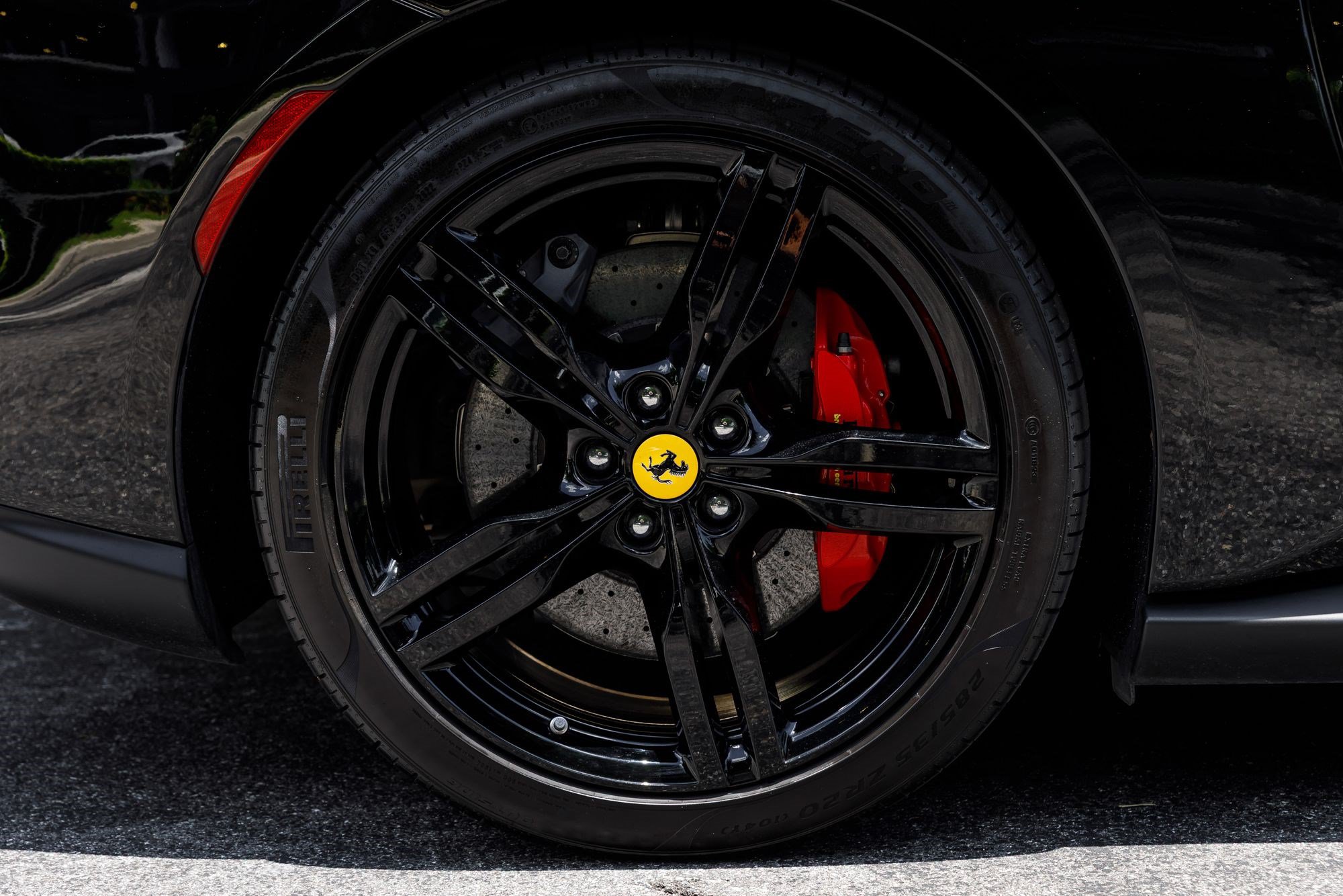 Used 2023 Ferrari Portofino M RWD image 38