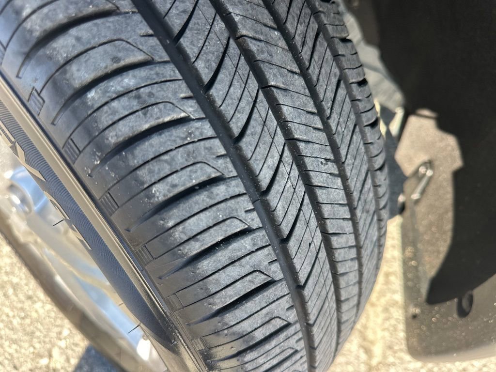 Used 2025 Honda HR-V LX image 28