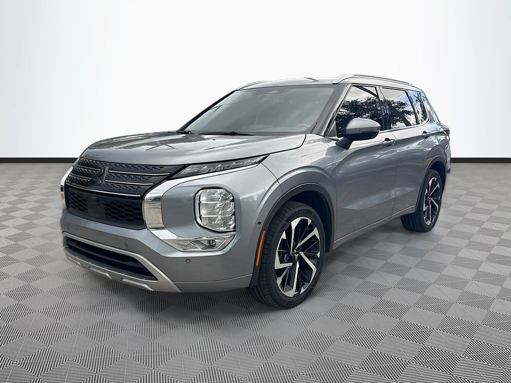 Used 2022 Mitsubishi Outlander SEL FWD image 3