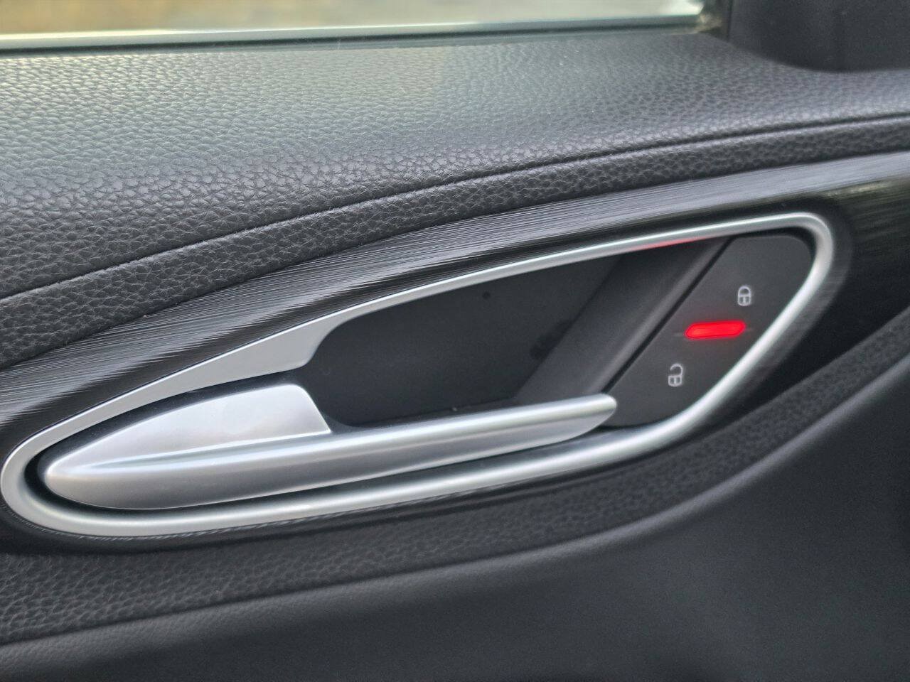 Used 2018 Alfa Romeo Giulia RWD image 62