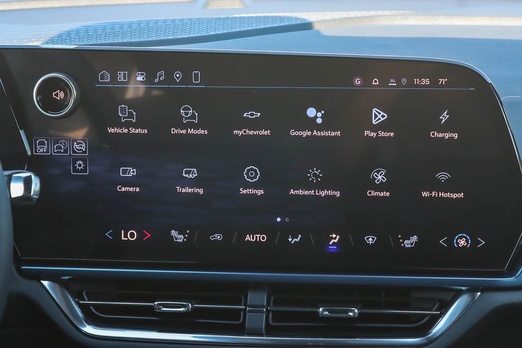 New 2026 Chevrolet Equinox EV LT image 13