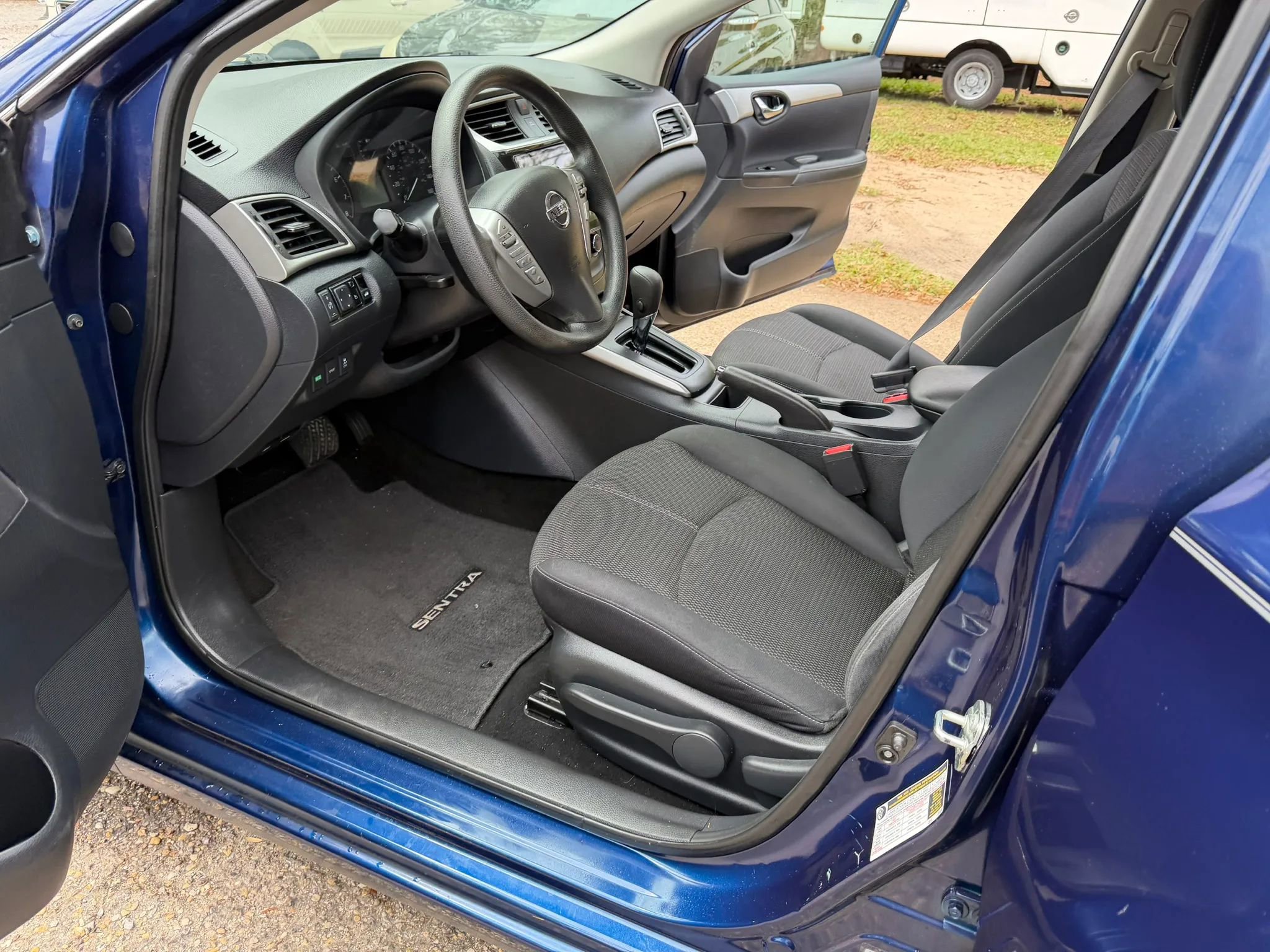 Used 2017 Nissan Sentra S w/ S Style Package image 15