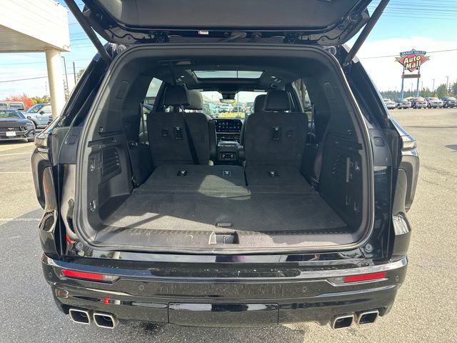 Used 2024 Chevrolet Traverse RS image 26