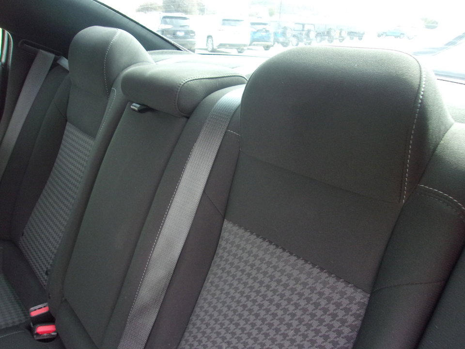 Used 2022 Dodge Charger R/T w/ Blacktop Package image 16