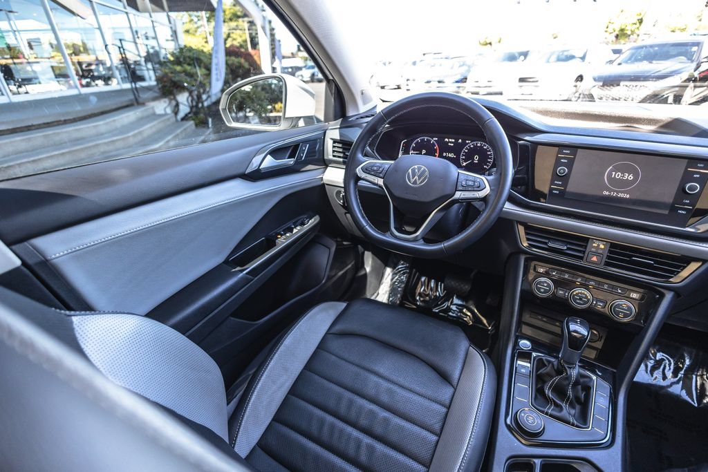 Used 2022 Volkswagen Taos SEL w/ Panoramic Sunroof Package AWD/4WD image 20