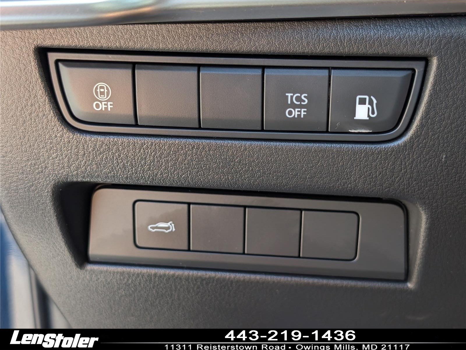 Used 2024 MAZDA CX-90 Plug-In Hybrid w/ Preferred AWD/4WD image 23