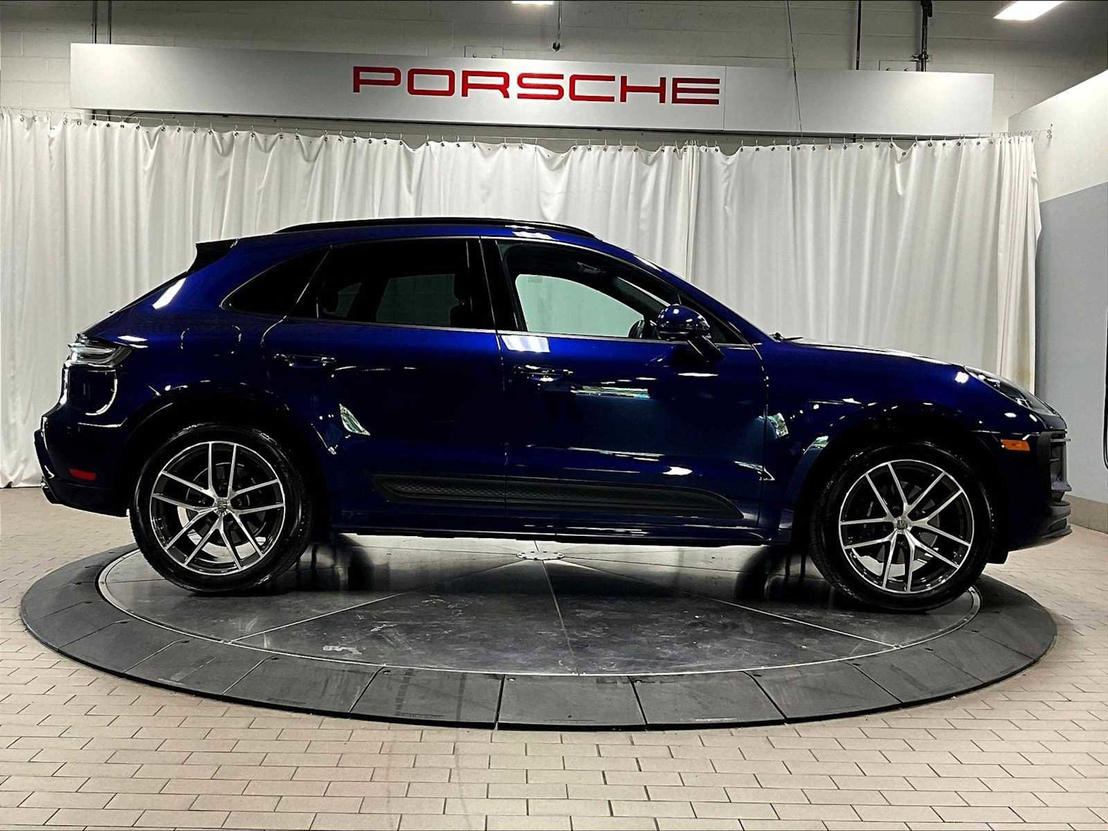Used 2025 Porsche Macan image 10