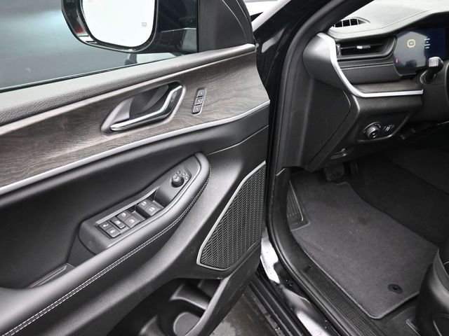 New 2026 Jeep Grand Cherokee Limited image 14