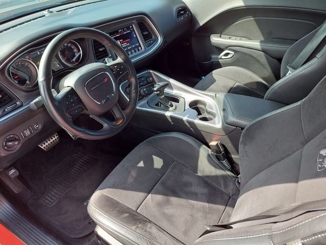 Used 2017 Dodge Challenger R/T Scat Pack RWD image 6