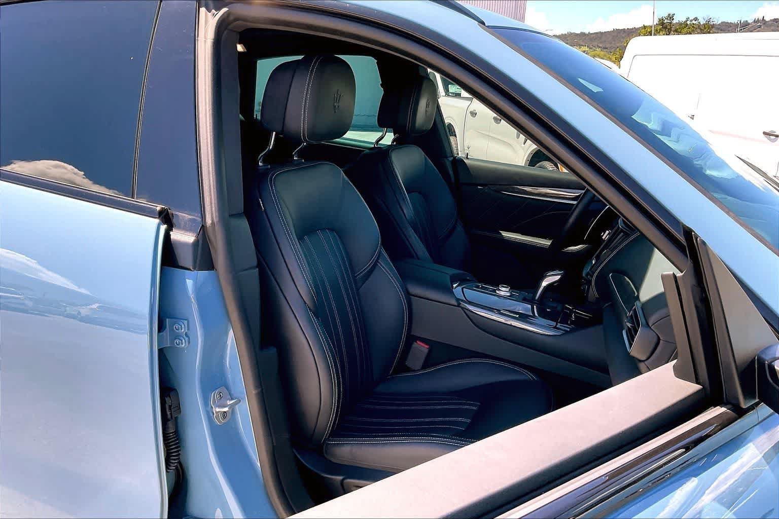 Used 2023 Maserati Levante Modena AWD/4WD image 13