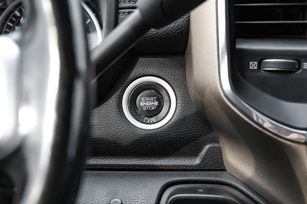 Used 2019 RAM 3500 Laramie AWD/4WD image 18