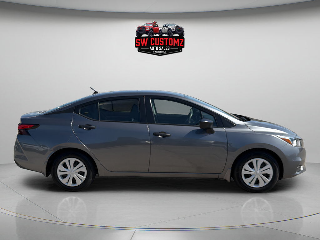 Used 2022 Nissan Versa S FWD image 8