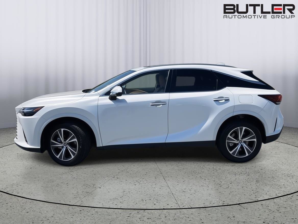 Used 2025 Lexus RX 350 Premium w/ Accessory Package (Z1) FWD image 2