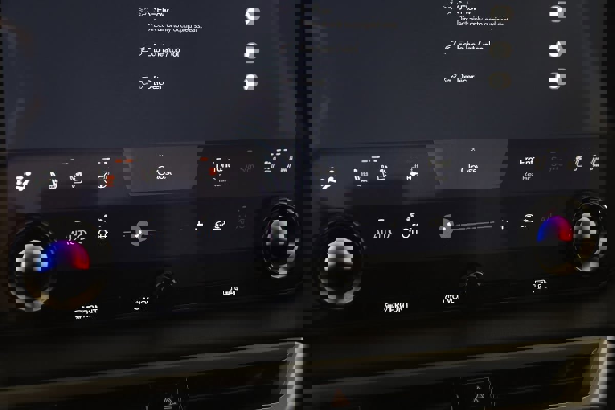 Used 2023 Lexus RX 350 Premium image 34