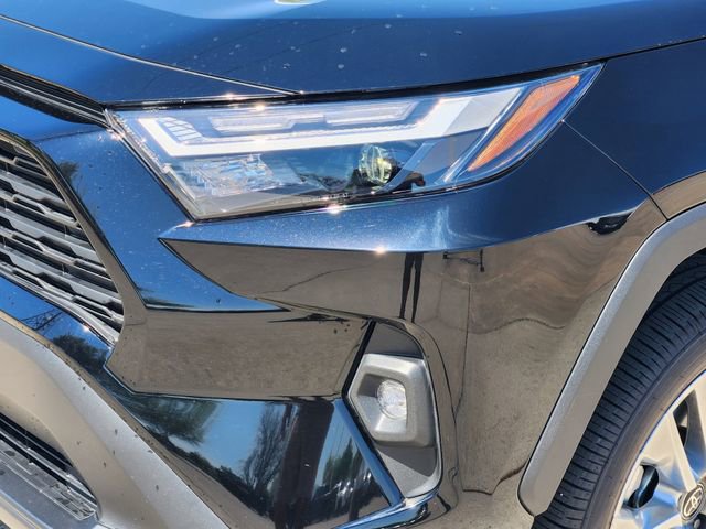 Used 2025 Toyota RAV4 XLE Premium image 6