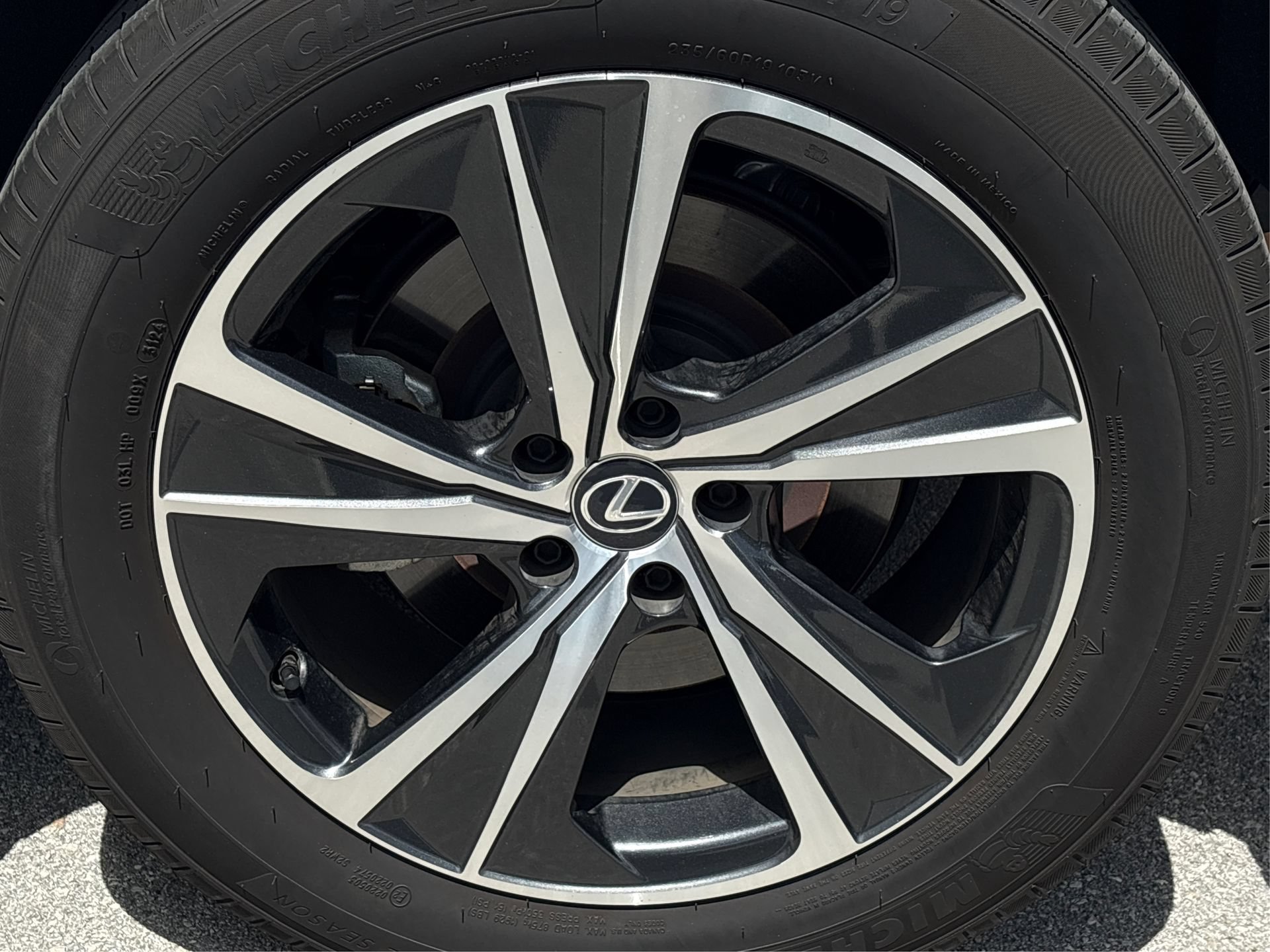 Used 2025 Lexus RX 350 FWD w/ Technology Package image 13