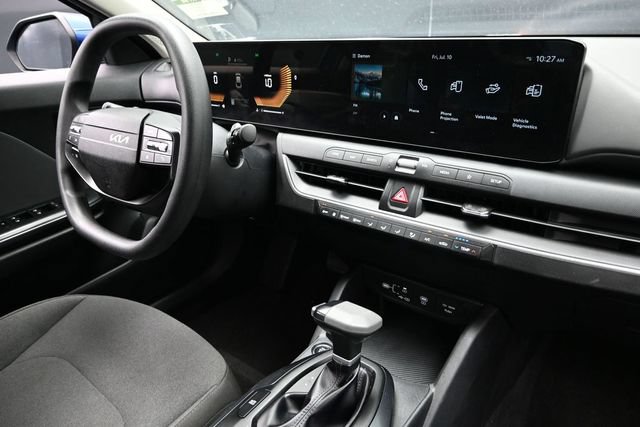 Used 2025 Kia K4 FWD image 15