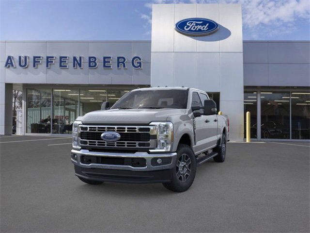 New 2025 Ford F250 XLT w/ FX4 Off-Road Package image 2