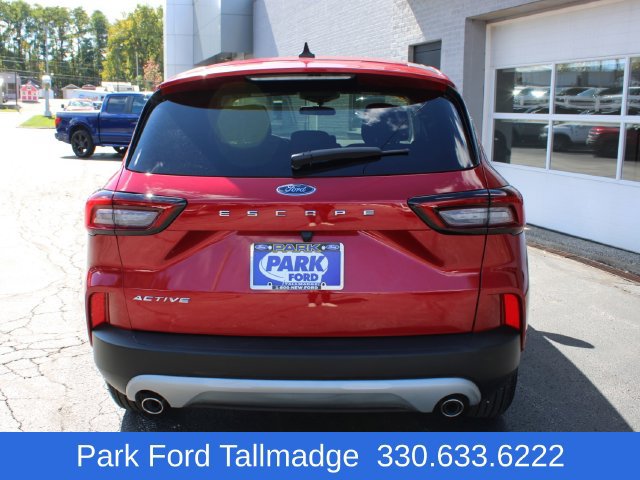 Used 2023 Ford Escape Active w/ Cold Weather Package FWD image 3