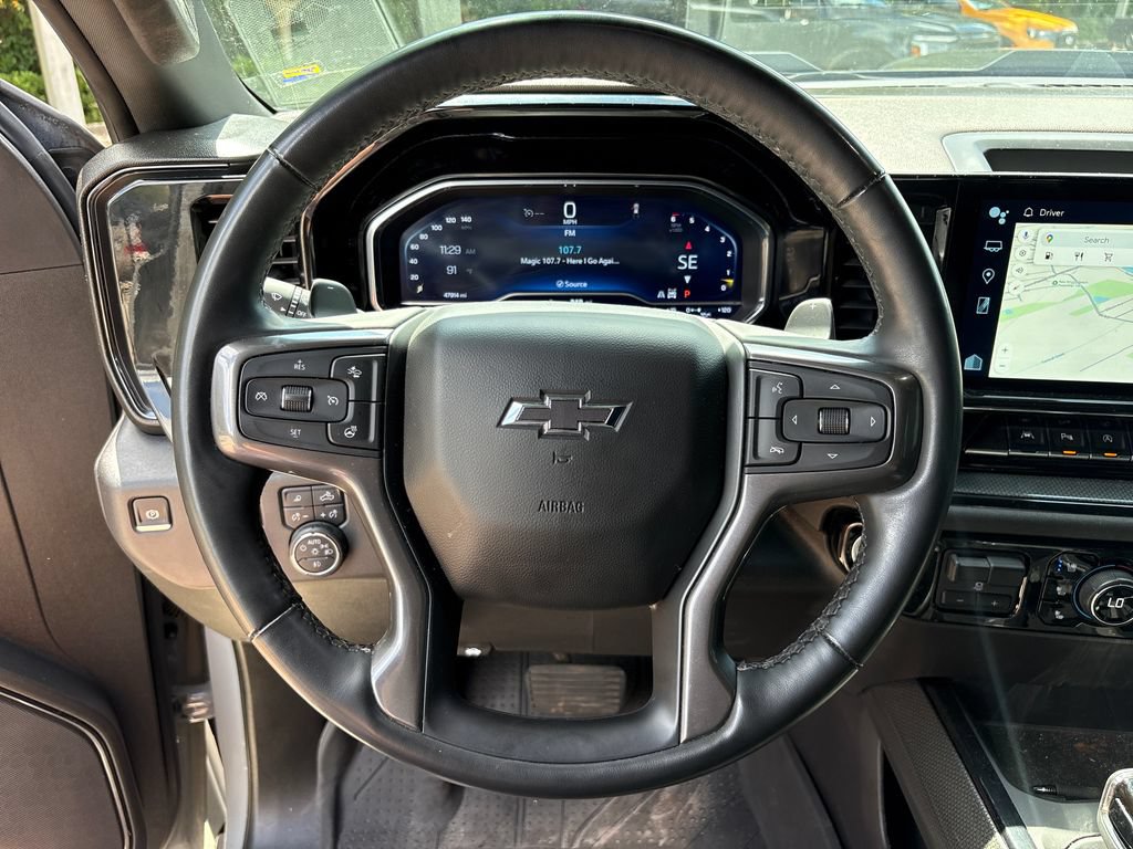 Used 2024 Chevrolet Silverado 1500 ZR2 w/ Technology Package AWD/4WD image 18