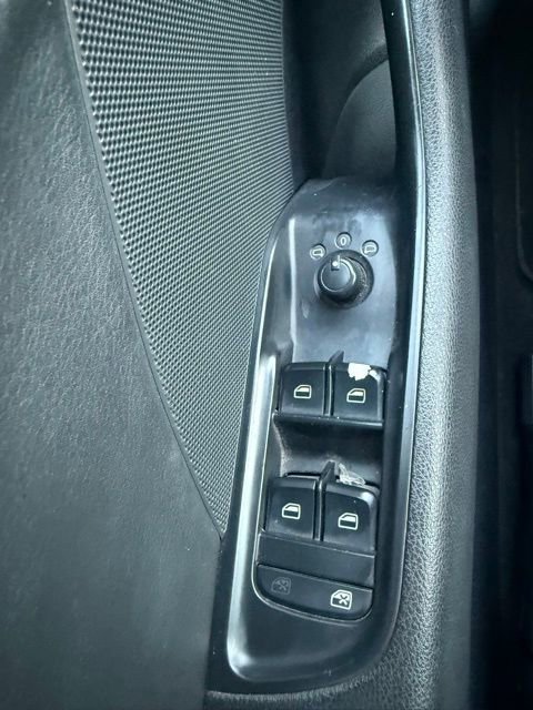 Used 2015 Audi A3 1.8T Premium image 16