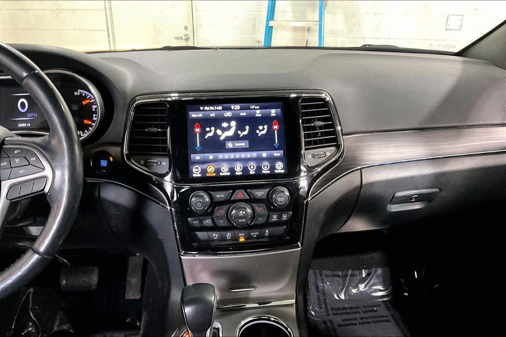 Used 2021 Jeep Grand Cherokee Limited image 19