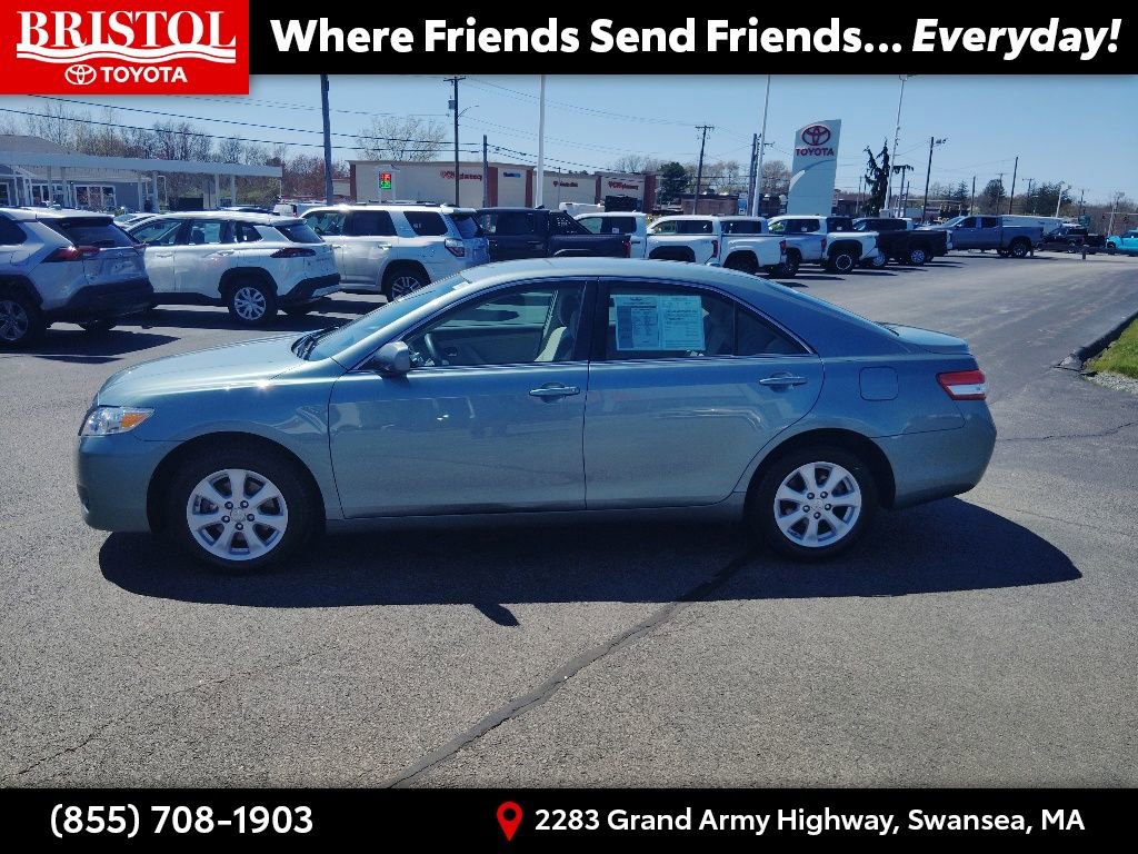 Used 2011 Toyota Camry LE w/ LE Extra-Value Pkg FWD image 4