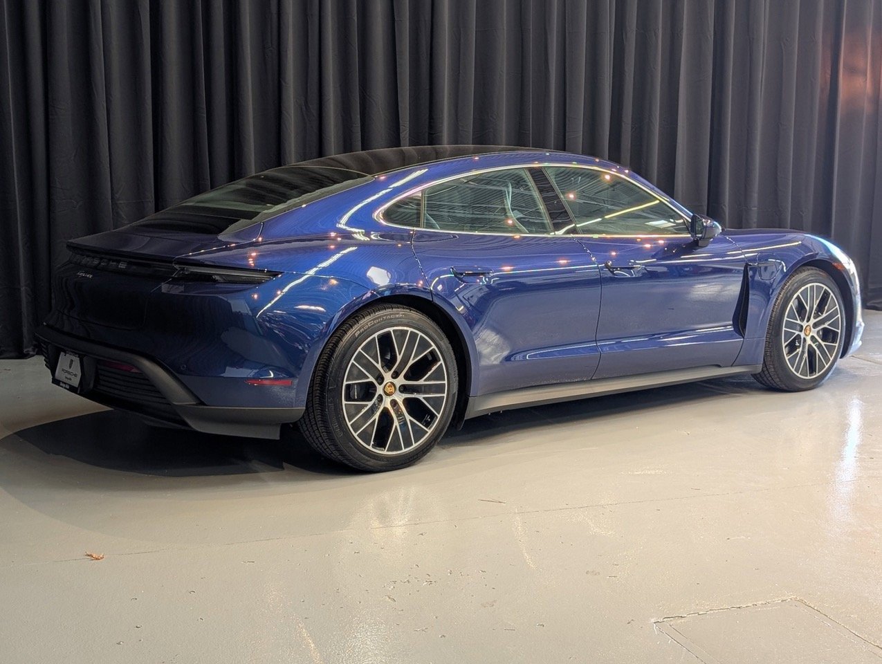 New 2024 Porsche Taycan image 7