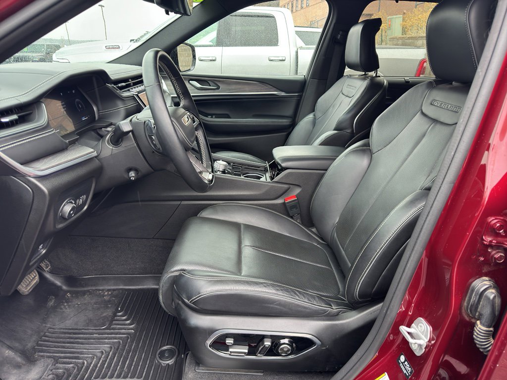 Certified 2022 Jeep Grand Cherokee Overland w/ Adv Protech Group III image 21